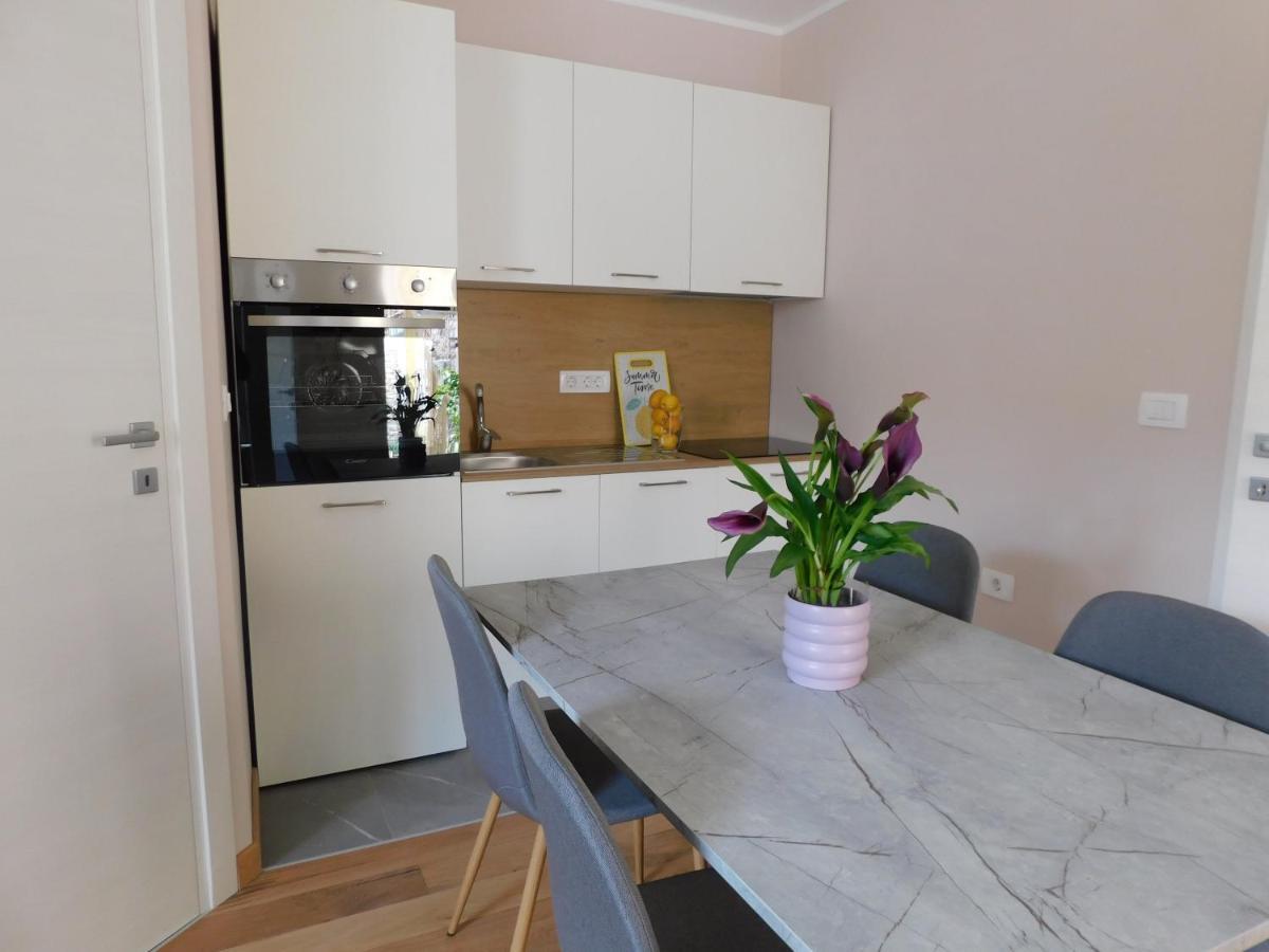 Hisa Limoni Apartman Koper Kültér fotó