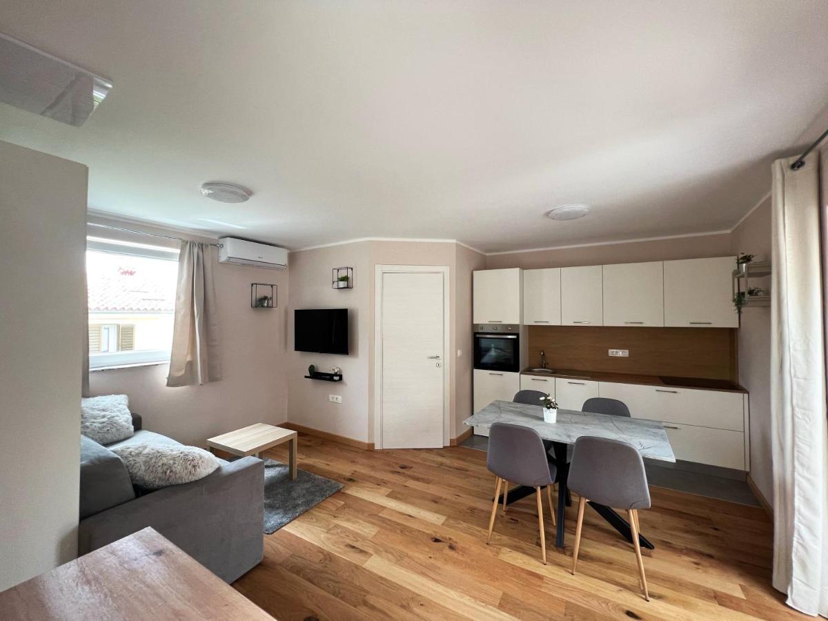 Hisa Limoni Apartman Koper Kültér fotó